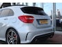 Mercedes-Benz A-klasse A180 AUTOMAAT AMG LINE Night Pakket | NL Auto | Panodak | Xenon | Navi | Stoelverw. | 18 Inch Lm | Pdc v+a | Trekhaak afn. |