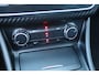 Mercedes-Benz A-klasse A180 AUTOMAAT AMG LINE Night Pakket | NL Auto | Panodak | Xenon | Navi | Stoelverw. | 18 Inch Lm | Pdc v+a | Trekhaak afn. |