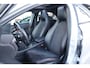 Mercedes-Benz A-klasse A180 AUTOMAAT AMG LINE Night Pakket | NL Auto | Panodak | Xenon | Navi | Stoelverw. | 18 Inch Lm | Pdc v+a | Trekhaak afn. |