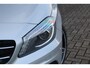 Mercedes-Benz A-klasse A180 AUTOMAAT AMG LINE Night Pakket | NL Auto | Panodak | Xenon | Navi | Stoelverw. | 18 Inch Lm | Pdc v+a | Trekhaak afn. |