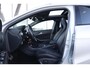 Mercedes-Benz A-klasse A180 AUTOMAAT AMG LINE Night Pakket | NL Auto | Panodak | Xenon | Navi | Stoelverw. | 18 Inch Lm | Pdc v+a | Trekhaak afn. |