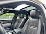 Land Rover Range Rover Velar 2.0 P300 Turbo AWD R-Dynamic S | Panoramadak | Navigatie | Keyless GO | Luchtvering | HUD | Camera | Zwarte Hemel |