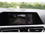 BMW 3-Serie Touring 330e M-Sprotpakket, HUD, Pano, Elektrische trekhaak, Memorystoelen, Laserlicht, Harman Kardon, Adaptief Cruise Ctonrok, DAB Grootlichtassistent, Shadowline, Innovatiepakket, etc.