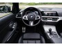 BMW 3-Serie Touring 330e M-Sprotpakket, HUD, Pano, Elektrische trekhaak, Memorystoelen, Laserlicht, Harman Kardon, Adaptief Cruise Ctonrok, DAB Grootlichtassistent, Shadowline, Innovatiepakket, etc.
