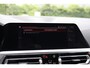 BMW 3-Serie Touring 330e M-Sprotpakket, HUD, Pano, Elektrische trekhaak, Memorystoelen, Laserlicht, Harman Kardon, Adaptief Cruise Ctonrok, DAB Grootlichtassistent, Shadowline, Innovatiepakket, etc.