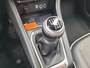 Renault Captur 1.3 TCe 140 Intens | Navigatie | Camera | 18" Velgen | Trekhaak