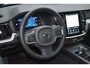 Volvo V60 B4 Essential Adaptieve Cruise Control | BLIS | Achterruitrijcamera | Lederen bekleding | Stoel en stuurwiel verwarming | Google services | Achterbank verwarmd |