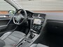 Volkswagen Golf 1.4 TSI Highline | R-Line | 19 inch Velgen | Stoelverwarming | Stoelmassage | Goed onderhouden |