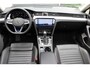 Volkswagen Passat Variant 1.4 TSI PHEV GTE Business | Incl. 12 maanden Garantie | Panorama dak | Stoelmassage | Adaptive cruise | Achteruitrijcamera | Keyless entry/start | Stoel/stuur verwarming | Elektrische kofferbakklep | Apple CarPlay/Android Auto | Climate controle | Navigatie | Standkachel | Lederen bekleding | Dodehoekdetectie |
