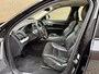 Volvo XC90 2.0 T8 Recharge 390pk AWD Expression | Leder | Camera | Adaptieve cruise / Pilot assist | 7-zitplaatsen | Navigatie | Apple CarPlay | Harman&kardon audio | Keyless entry&start | 19 inch velgen | Volledig dealeronderhouden