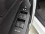 Toyota Auris Touring Sports 1.8 Hybrid Lease Pro | 1e eigenaar dealer onderhouden Leseman opg 29-5