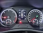 Volkswagen Transporter 2.0 TDI L2H1 30 DC | Dubbele Cabine | Camera | Leder | Trekhaak | LED | Afneembare Trekhaak | Treeplanken |