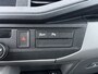Volkswagen Transporter 2.0 TDI L2H1 30 DC | Dubbele Cabine | Camera | Leder | Trekhaak | LED | Afneembare Trekhaak | Treeplanken |
