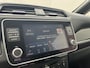 Nissan Leaf Tekna 39 kWh / Lage Km's! / Dealer Onderhouden / SOH 95,19% / Cruise Control / Apple Carplay&Android Auto / Airco / Voor Stoelverwarming / Dode Hoek Detectie / Full-Map Navigatie / E-Pedal Drive / Lichtmetalen Velgen 17" / Stuur Verwarming / Keyless Start&Entry /