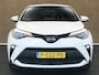 Toyota C-HR / C-HR+ 1.8 Hybrid Style - ORIGINEEL NEDERLANDSE AUTO - CRUISE CONTROL ADAPTIEF - PARKEERSENSOREN VOOR + ACHTER - DODEHOEKDETECTIE - LICHTMETALEN VELGEN 18 INCH - NAVIGATIE FULL MAP - STOELVERWARMING VOORZIJDE - EXTRA GETINT GLAS