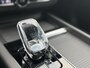 Volvo XC60 T8 Plug-in hybrid AWD Ultra Dark Executive Edition | Luchtvering | 22" | Gelamineerd Glas | Bowers & Wilkins | Stoelmassage & Ventilatie | MY '27 |