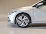 Volkswagen Golf 1.5 eTSI Style 150pk / Elektrisch verstelbare voorstoel(en) met geheugen / Apple carplay / Dodehoek detectie / Adaptieve cruise control / Stoelverwarming