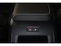 Volvo XC60 T8 Plug-in hybrid AWD Plus Dark - Panorama/schuifdak - IntelliSafe Assist & Surround - 360º Camera - Harman/Kardon audio - Adaptieve LED koplampen - Verwarmde voorstoelen, stuur & achterbank - Parkeersensoren voor & achter - Elektr. bedienb. voorstoelen met geheugen - Draadloze tel. lader - Standkachel - Extra getint glas - 20' LMV