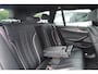 BMW 5-Serie Touring 520i High Ex. Ed. | Zeer Luxe uitgevoerd! | Carplay | Stoelverko
