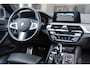BMW 5-Serie Touring 520i High Ex. Ed. | Zeer Luxe uitgevoerd! | Carplay | Stoelverko