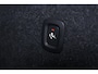Volvo XC40 T4 R-Design - Harman/Kardon audio - Parkeercamera achter - Verwarmde voorstoelen - Parkeersensoren voor & achter - Draadloze tel. lader - Voorruit verwarming - Volvo On Call - Cruise control - Inklapbare Trekhaak 18' LMV