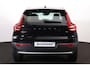 Volvo XC40 T4 R-Design - Harman/Kardon audio - Parkeercamera achter - Verwarmde voorstoelen - Parkeersensoren voor & achter - Draadloze tel. lader - Voorruit verwarming - Volvo On Call - Cruise control - Inklapbare Trekhaak 18' LMV