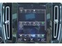 Volvo XC40 T4 R-Design - Harman/Kardon audio - Parkeercamera achter - Verwarmde voorstoelen - Parkeersensoren voor & achter - Draadloze tel. lader - Voorruit verwarming - Volvo On Call - Cruise control - Inklapbare Trekhaak 18' LMV