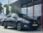 Volkswagen Polo 1.0 TSI Beats | Origineel NL | Navigatie | Adaptieve Cruise Control | Beats Audio | Climate Control | Apple Carplay | Android Auto | Privacy Glas | Lichtmetalen Velgen 16'' | Metallic Pearl |