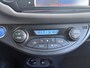 Toyota Yaris 1.5 Hybrid Dynamic | 12 Maanden BOVAG Garantie | Navigatie | Camera | Cruise Control | Climate Control | Lichtmetalen Velgen |