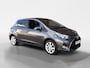 Toyota Yaris 1.5 Hybrid Dynamic | 12 Maanden BOVAG Garantie | Navigatie | Camera | Cruise Control | Climate Control | Lichtmetalen Velgen |
