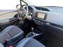 Toyota Yaris 1.5 Hybrid Dynamic | 12 Maanden BOVAG Garantie | Navigatie | Camera | Cruise Control | Climate Control | Lichtmetalen Velgen |