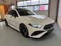 Mercedes-Benz A-klasse 180 AMG Black Line Automaat, Panoramadak, Navi, Camera