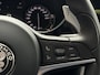 Alfa Romeo Giulia 2.0 T AWD Veloce