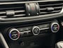 Alfa Romeo Giulia 2.0 T AWD Veloce