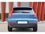 Volvo XC40 T5 Recharge Plus Dark | Stoelverwarming | Trekhaak | Parkeercamera | H/K | Glossy Black | Keyless