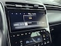 Hyundai Tucson 1.6 T-GDI HEV PREMIUM | AFNEEMBARE TREKHAAK | TREKGEWICHT 1650 KG | LEDER | CLIMA | CRUISE | 360 CAMERA | NAVI | 19'' LM VELGEN | STOEL- & STUURVERWARMING | PRIVACY GLASS |
