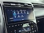 Hyundai Tucson 1.6 T-GDI HEV PREMIUM | AFNEEMBARE TREKHAAK | TREKGEWICHT 1650 KG | LEDER | CLIMA | CRUISE | 360 CAMERA | NAVI | 19'' LM VELGEN | STOEL- & STUURVERWARMING | PRIVACY GLASS |