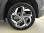 Hyundai Tucson 1.6 T-GDI HEV PREMIUM | AFNEEMBARE TREKHAAK | TREKGEWICHT 1650 KG | LEDER | CLIMA | CRUISE | 360 CAMERA | NAVI | 19'' LM VELGEN | STOEL- & STUURVERWARMING | PRIVACY GLASS |