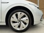 Volkswagen Golf Variant 1.5 TSI Style 131pk Adaptieve cruise control | Climate control | LED verlichting IQ.Light | Apple CarPlay/Android Auto | Navigatiesysteem | DAB ontvanger | Sfeerverlichting | Parkeersensoren voor en achter