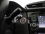 Nissan Qashqai 1.2 N-Connecta Bluetooth, panorama dak, Cruise control, Parkeersensor voor en achter, Keyless entry, Navigatiesysteem full map, Rijstrooksensor Ruime en comfortabele SUV. Luxe N-Connecta uitvoering. Veel moderne opties. Ideaal voor gezin en lange afstanden.Hoge instap en fijne wegligging.
