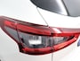 Nissan Qashqai 1.2 N-Connecta Bluetooth, panorama dak, Cruise control, Parkeersensor voor en achter, Keyless entry, Navigatiesysteem full map, Rijstrooksensor Ruime en comfortabele SUV. Luxe N-Connecta uitvoering. Veel moderne opties. Ideaal voor gezin en lange afstanden.Hoge instap en fijne wegligging.