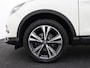 Nissan Qashqai 1.2 N-Connecta Bluetooth, panorama dak, Cruise control, Parkeersensor voor en achter, Keyless entry, Navigatiesysteem full map, Rijstrooksensor Ruime en comfortabele SUV. Luxe N-Connecta uitvoering. Veel moderne opties. Ideaal voor gezin en lange afstanden.Hoge instap en fijne wegligging.