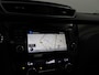 Nissan Qashqai 1.2 N-Connecta Bluetooth, panorama dak, Cruise control, Parkeersensor voor en achter, Keyless entry, Navigatiesysteem full map, Rijstrooksensor Ruime en comfortabele SUV. Luxe N-Connecta uitvoering. Veel moderne opties. Ideaal voor gezin en lange afstanden.Hoge instap en fijne wegligging.