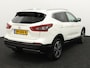 Nissan Qashqai 1.2 N-Connecta Bluetooth, panorama dak, Cruise control, Parkeersensor voor en achter, Keyless entry, Navigatiesysteem full map, Rijstrooksensor Ruime en comfortabele SUV. Luxe N-Connecta uitvoering. Veel moderne opties. Ideaal voor gezin en lange afstanden.Hoge instap en fijne wegligging.