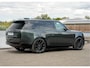 Land Rover Range Rover P550e Autobiography | VERWACHT | Belgravia Green Metallic | Cognac leder | Shadow Pack | 23" inch |