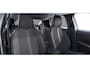 Peugeot 208 Allure | 16" Lichtmetalen velgen 'ELBORN' | Climate Control | Dashboard en deurpanelen in kunststof met carboneffect