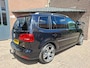 Volkswagen Touran 1.4 TSI Highline 140PK DSG Navigatie / Xenon / Cruise Controle / Trekhaak / Parkeer Sensoren /