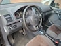Volkswagen Touran 1.4 TSI Highline 140PK DSG Navigatie / Xenon / Cruise Controle / Trekhaak / Parkeer Sensoren /