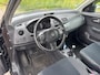 Suzuki Swift 1.5 Exclusive 3-Drs Airco Electric pakket Audio-CD/MP3 BAS LMV 16" ABS EBD Colorpakket Trekhaak Dealeronderh. Nw Apk!