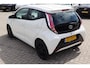 Toyota Aygo 1.0 VVT-i x-play | Airco | Elektrische ramen |